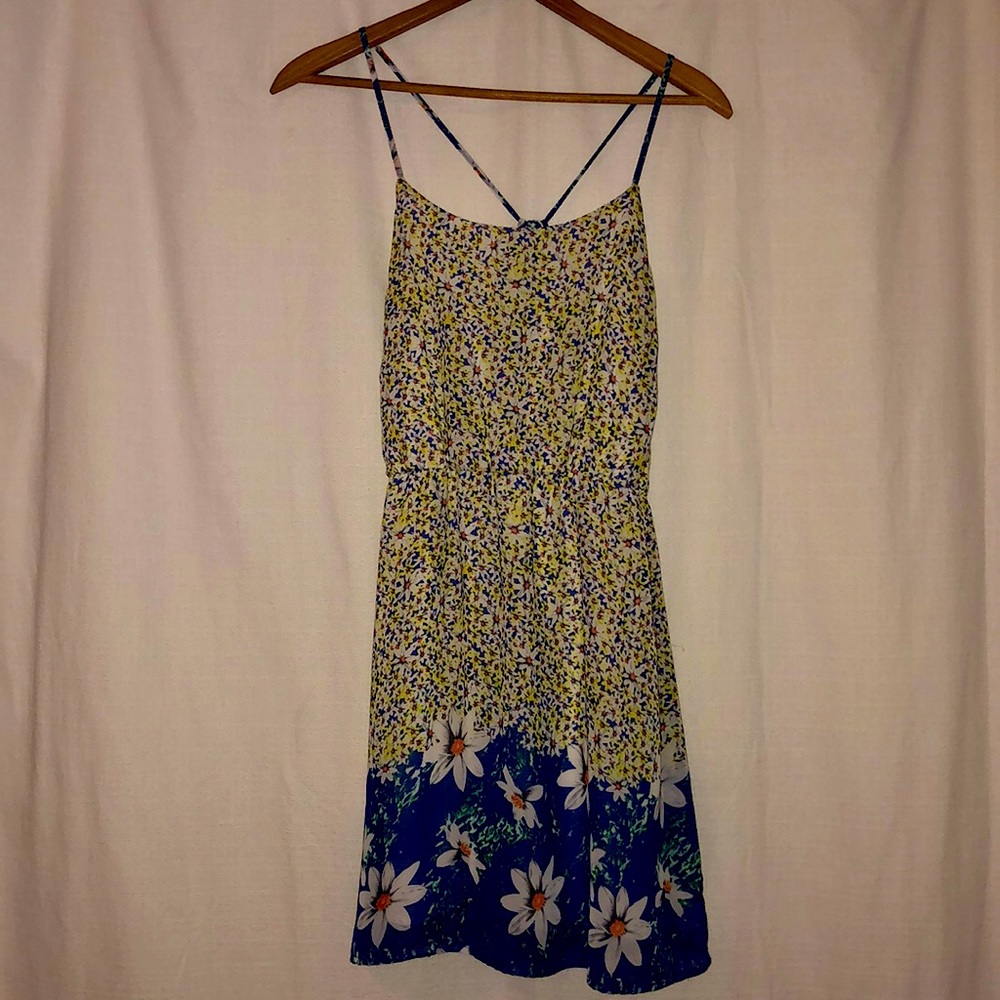 Floral dress with tie